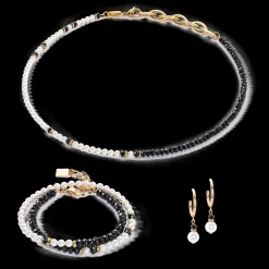 Princess Pearls Trinity hoops gold